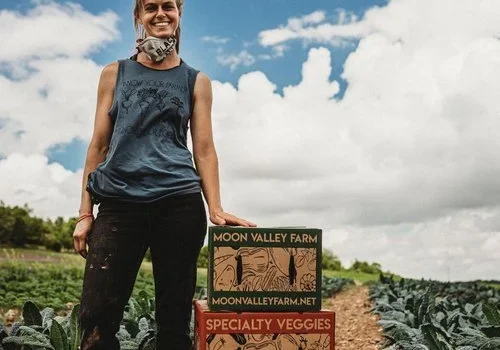 emma+w+boxes+in+field